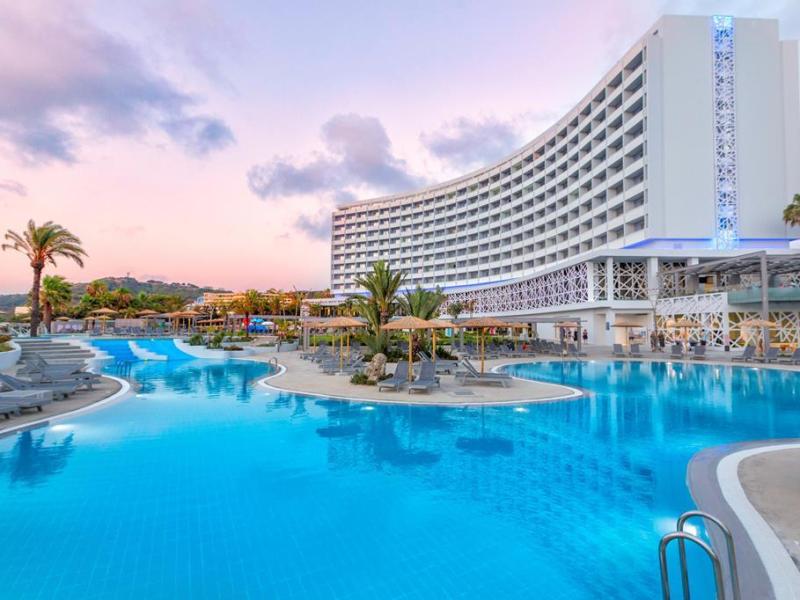 Akti Imperial Hotel En Convention Center Dolce By Wyndham vanaf € 608,00!