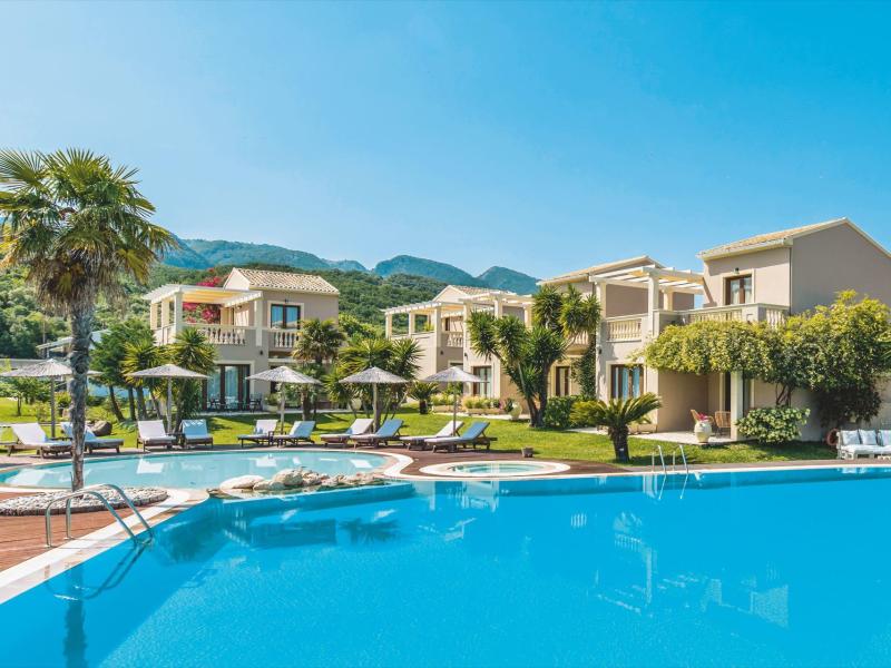 Vakantie naar Almyros Villas Resort in Acharavi in Griekenland