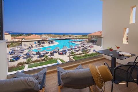 Apollonion Asterias Resort & Spa vanaf €491,00!