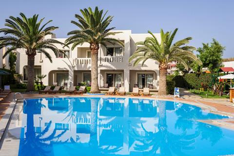 Vakantie naar Atlantica Amalthia Beach Resort in Agia Marina in Griekenland