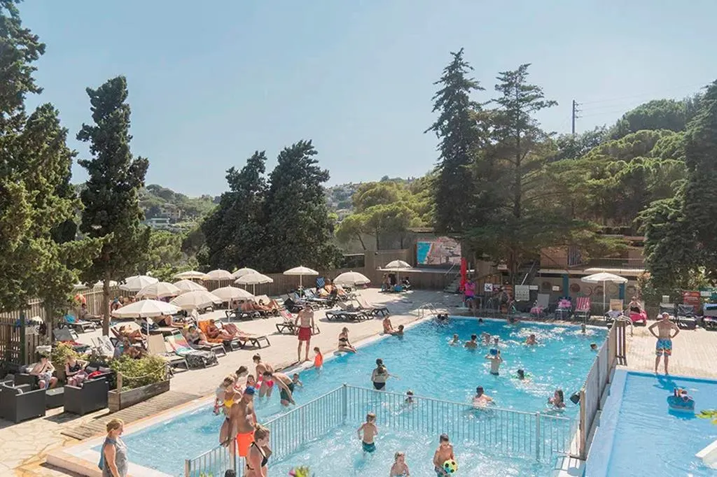 Camping Sènia Cala Canyelles vanaf &euro; 357,-'!