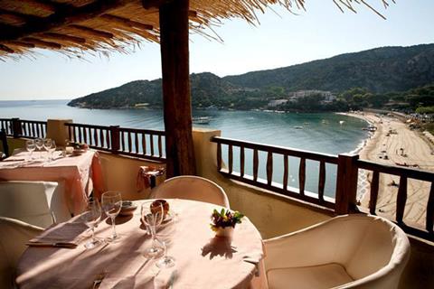 Vakantie naar Club Hotel in Baia Sardinia in Italië
