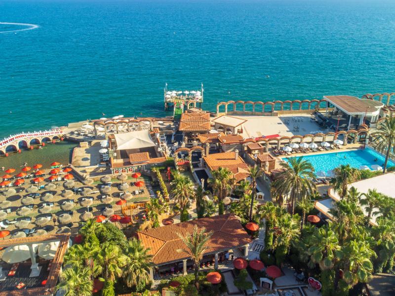 Vakantie naar Club Sera in Lara in Turkije