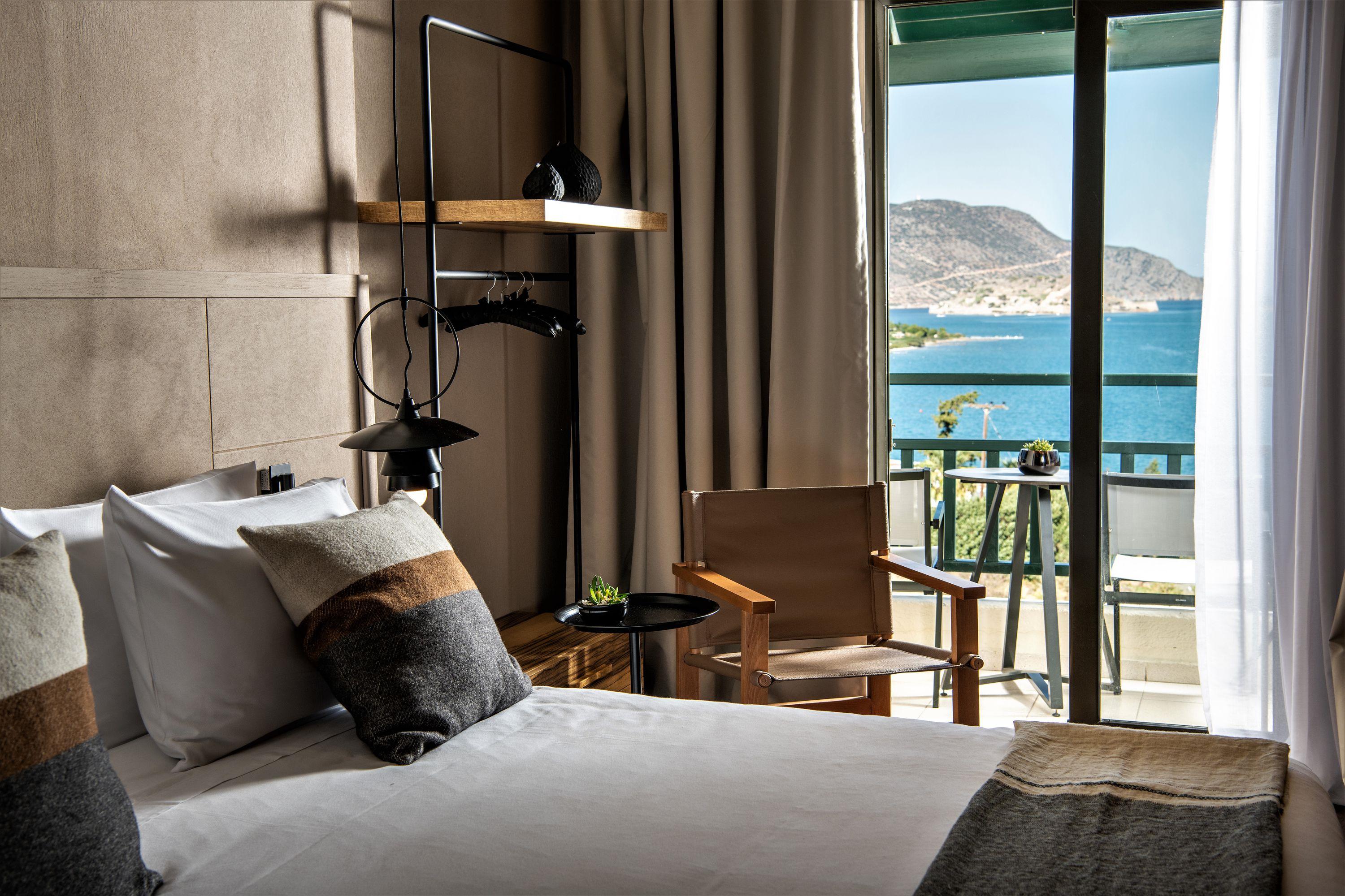 Domes Aulūs Elounda All Inclusive Resort, Curio Collection By Hilton   Adults Only vanaf € 1315,00!