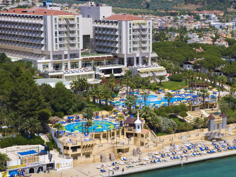 Fantasia Hotel De Luxe Kusadasi vanaf € 518,-'!