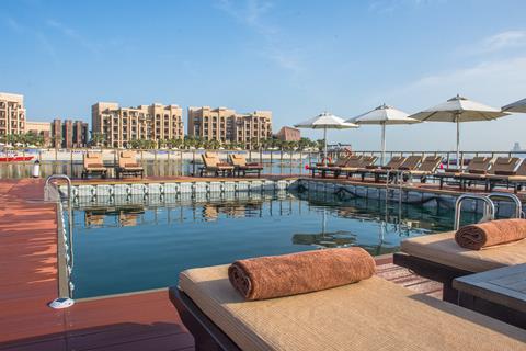 Vakantie naar Hilton DoubleTree Marjan Island Resort & Spa in Ras Al Khaimah in Verenigde Arabische Emiraten