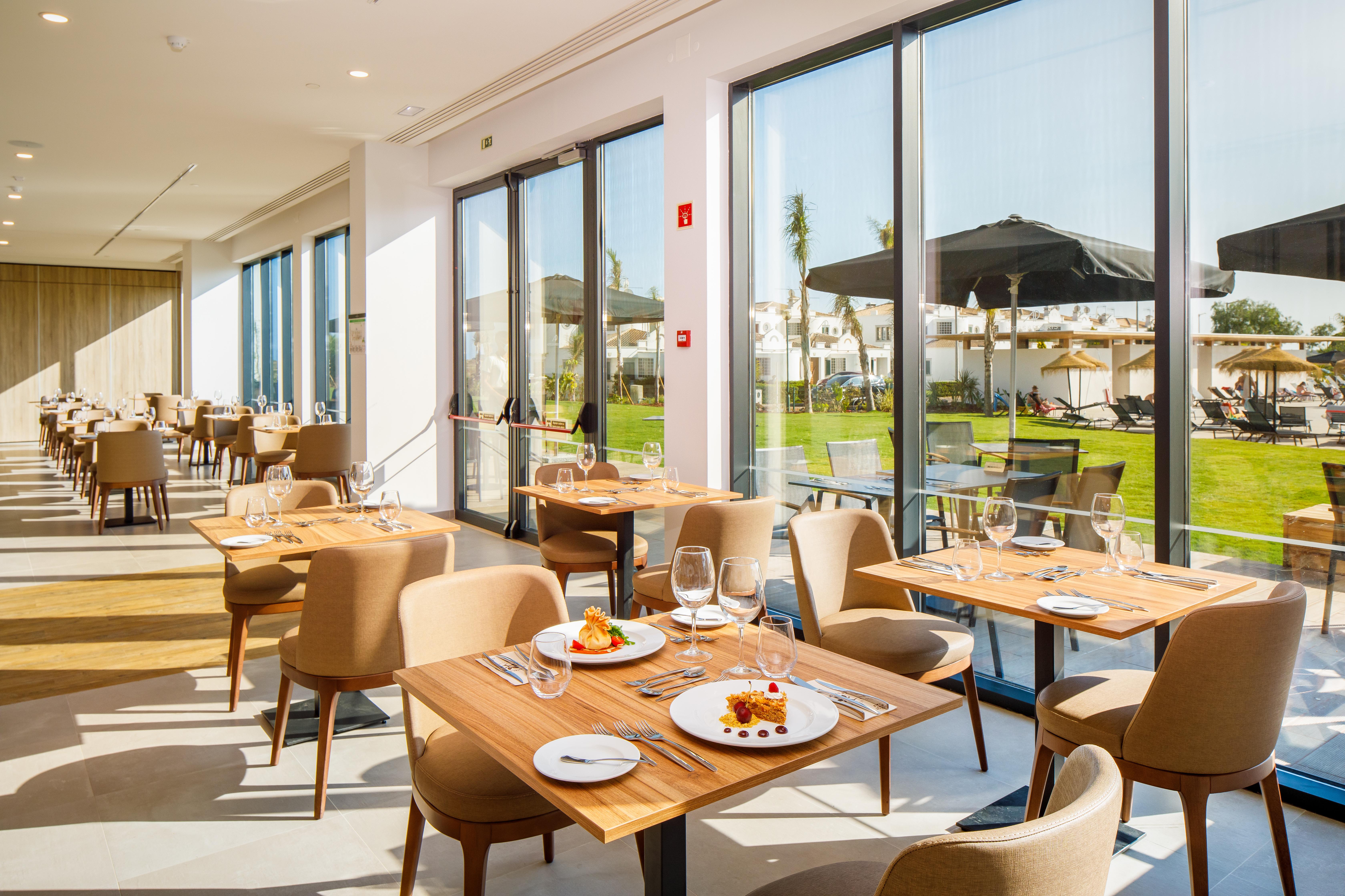 Vakantie naar Hotel AP Cabanas Beach & Nature   all inclusive in Tavira in Portugal