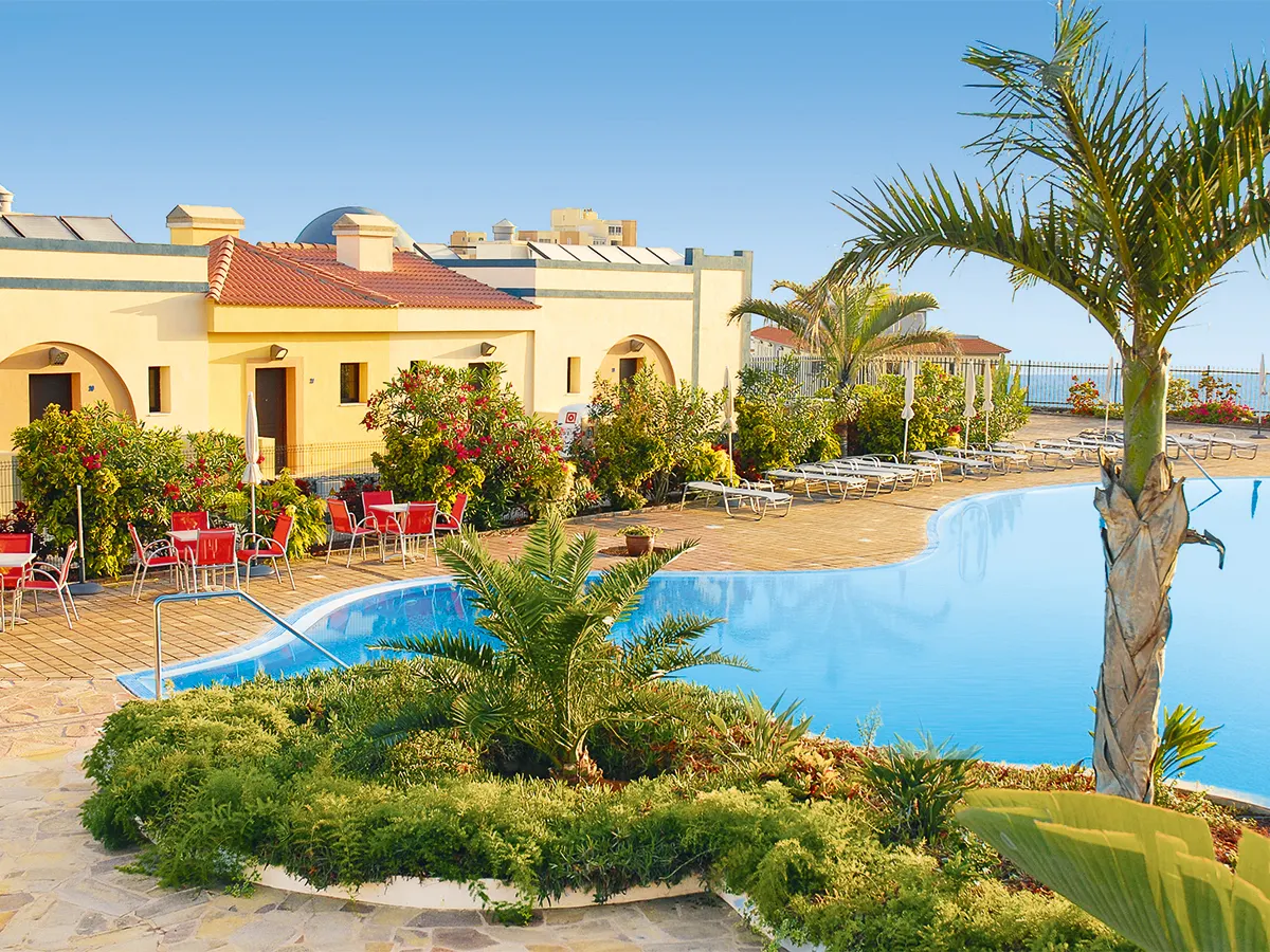 Hotel Luz Del Mar vanaf € 727,00!