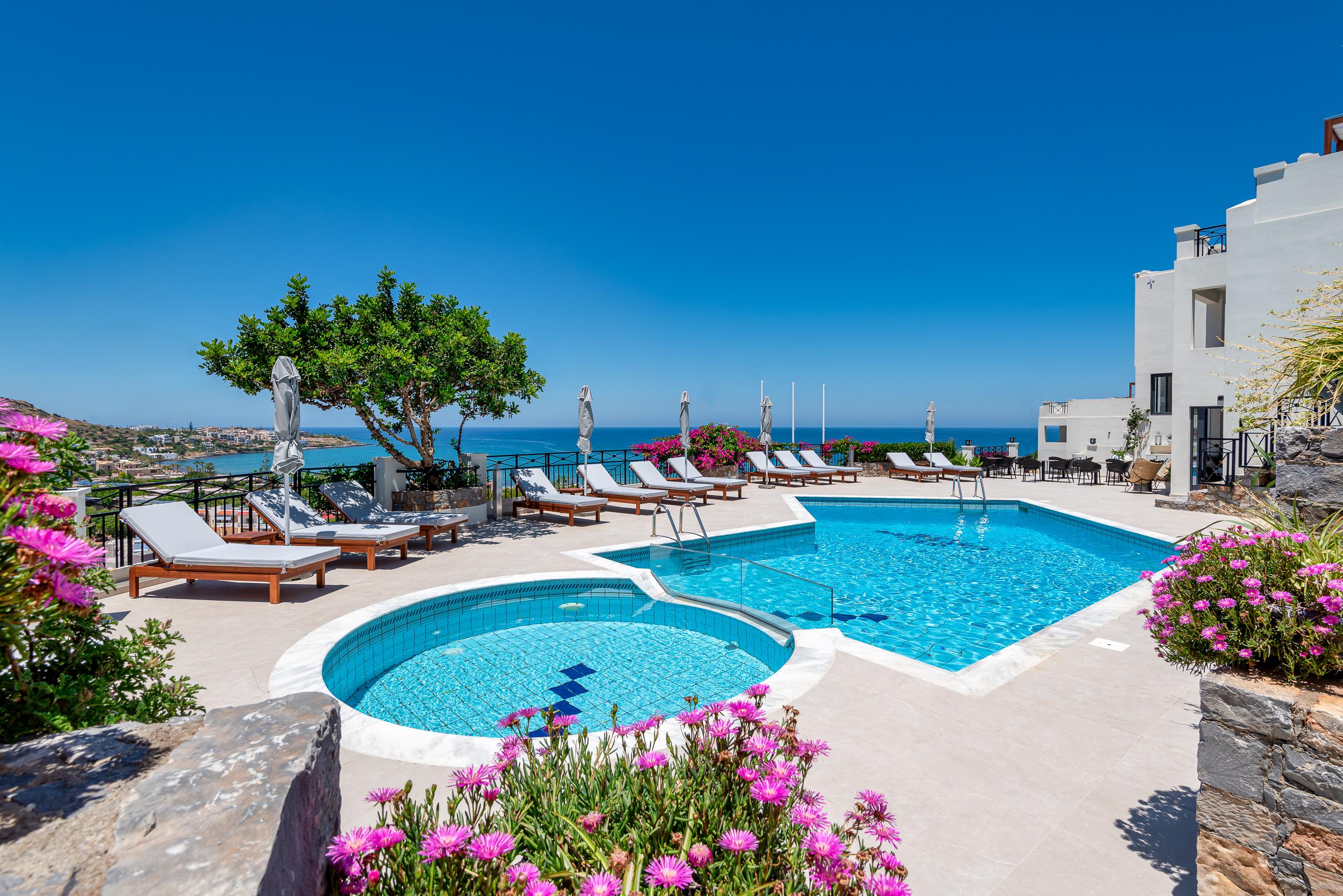 Hotel Minois Boutique   Adults Only vanaf €605,00!