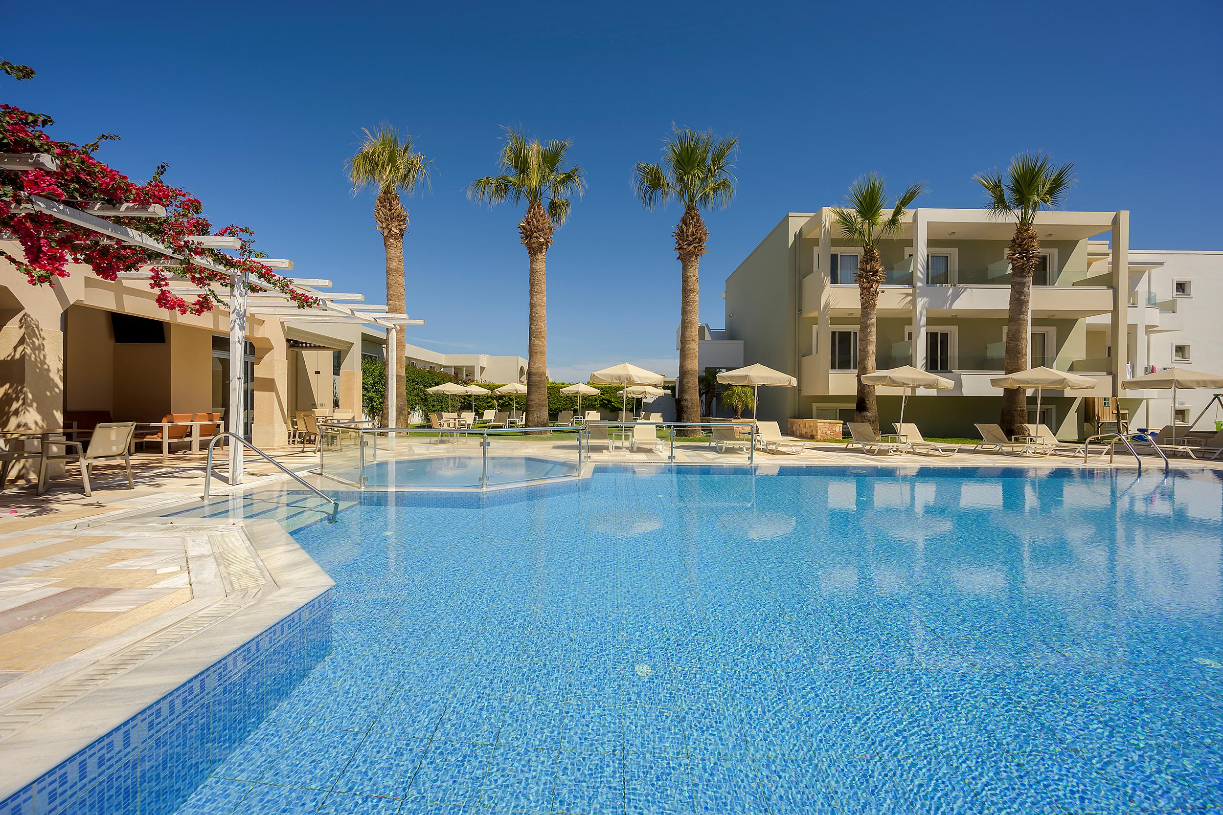 Hotel Mythos Suites   Logies & Ontbijt vanaf €627,00!