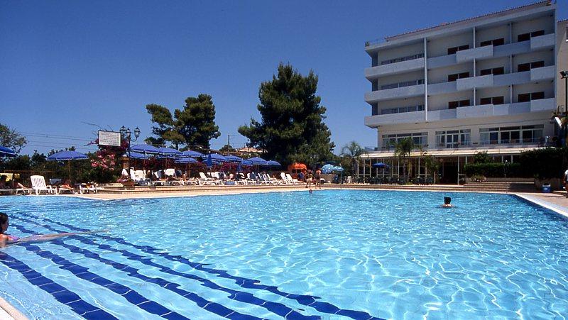 Hotel Santa Lucia Le Sabbie D'oro vanaf € 770,00!