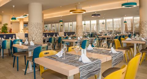 HOVIMA La Pinta Beachfront Family Hotel vanaf €603,00!