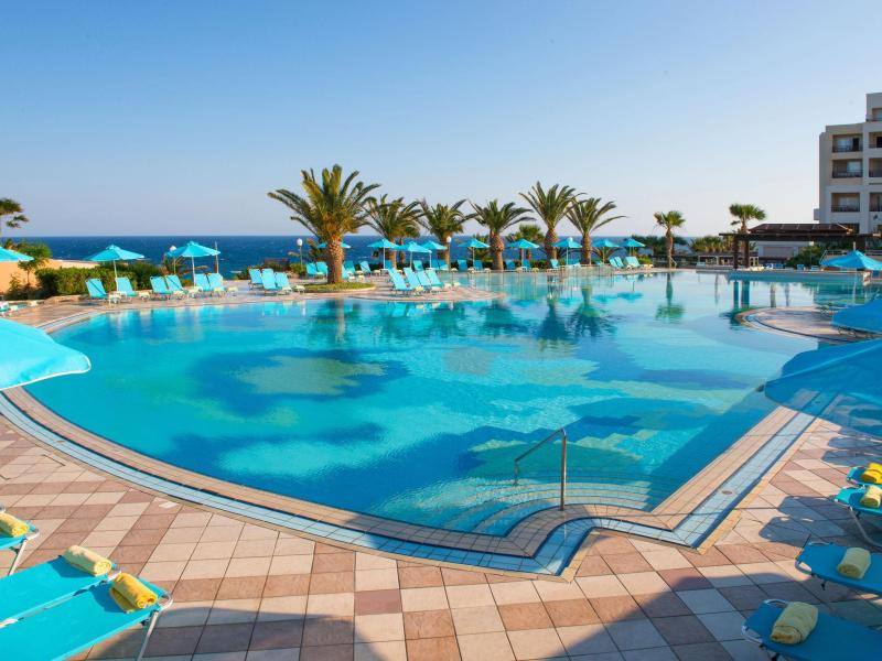 Iberostar Waves Creta Panorama En Mare vanaf € 616,00!