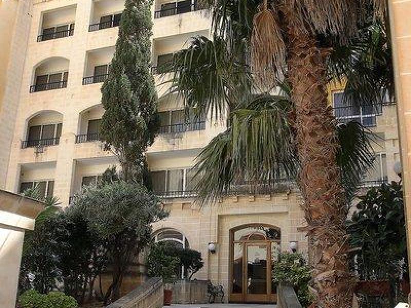 Vakantie naar Il Palazzin in Qawra in Malta