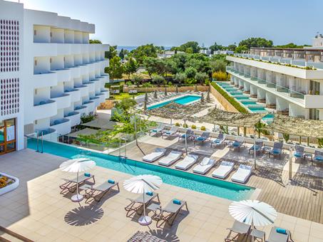 Vakantie naar Inturotel Cala Esmeralda Beach Hotel & Spa in Cala D&apos;Or in Spanje