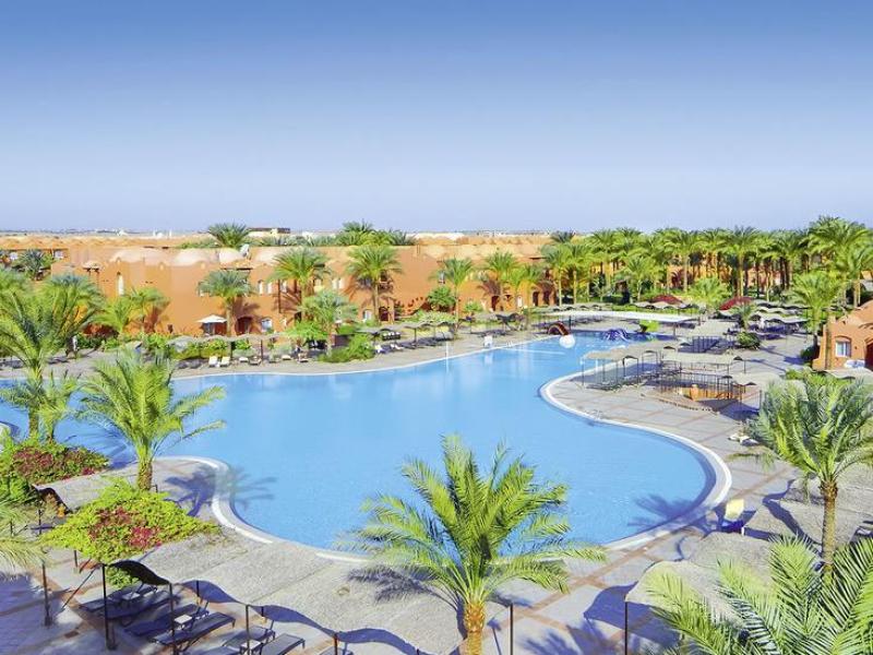 Vakantie naar Jaz Makadi Oasis Resort En Club in Makadi Bay in Egypte