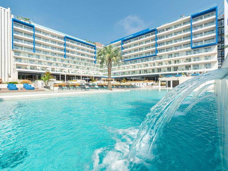 Vakantie naar L Azure in Lloret De Mar in Spanje