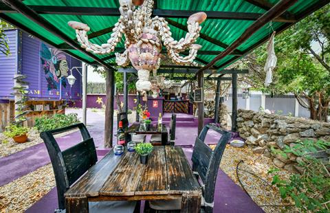 Mammaloe's Bed & Breakfast vanaf 711,-!