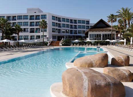 Vakantie naar Marvell Club Hotel & Apartments in San Antonio in Spanje