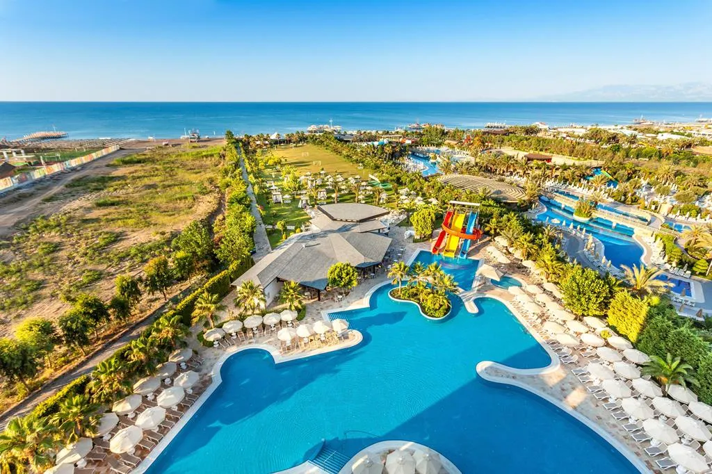 Melas Lara Hotel vanaf &euro; 517,-'!