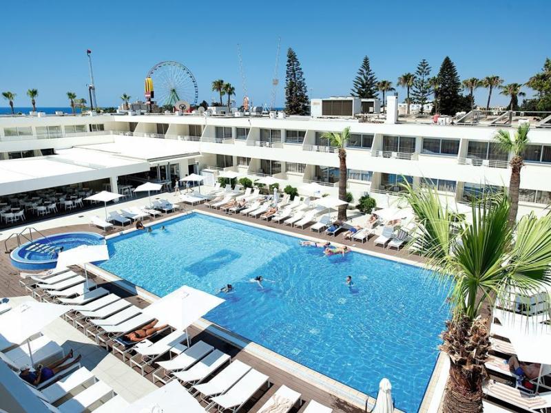 Vakantie naar Melpo Antia Luxury Apartments En Suites in Ayia Napa in Cyprus