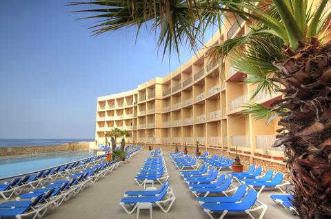 Vakantie naar Paradise Bay Resort in Mellieha Bay in Malta