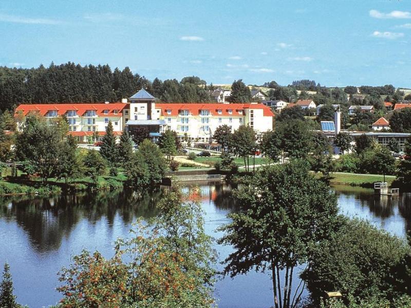 Vakantie naar Parkhotel Weiskirchen in Weiskirchen in Duitsland