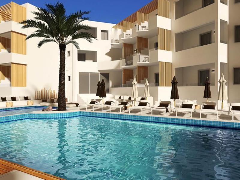 Petradi Beach vanaf € 479,00!