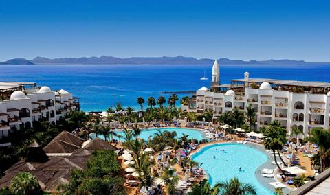Vakantie naar Princesa Yaiza Suite Hotel Resort in Playa Blanca in Spanje