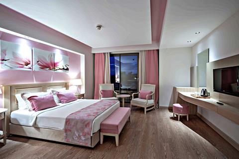 Royal Teos Thermal Resort Clinic & Spa vanaf €,-!