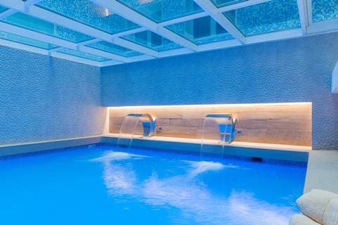 Sallés Hotel Pere IV vanaf €216,00!