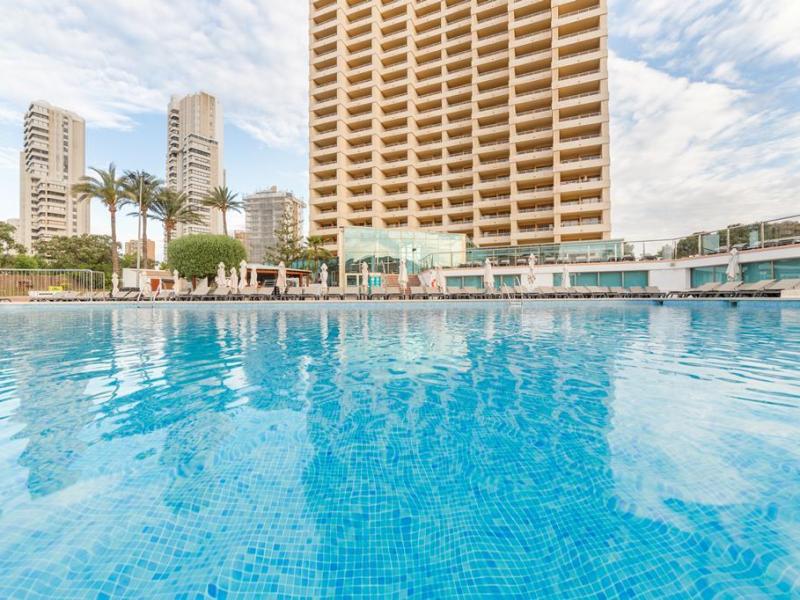 Vakantie naar Sandos Benidorm Suites in Benidorm in Spanje