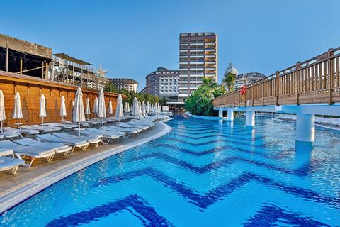 Vakantie naar Saturn Palace Resort in Lara in Turkije