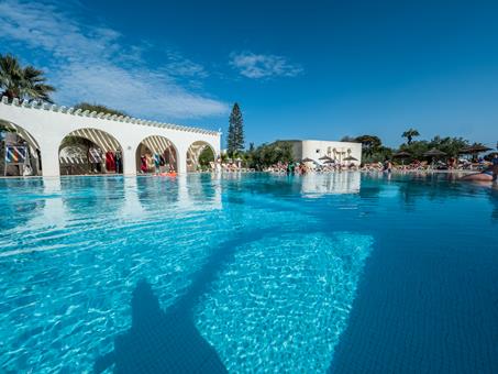 Seabel Alhambra Beach Golf & Spa vanaf €533,00!