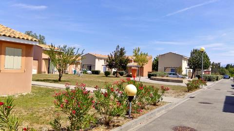 Vakantie naar SH Les Rives du Lac in St Saturnin Lès Avignon in Frankrijk