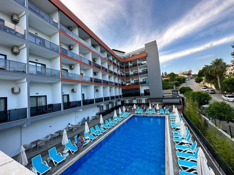 Side Golden Rock Hotel    Adults Only vanaf € 471,-'!