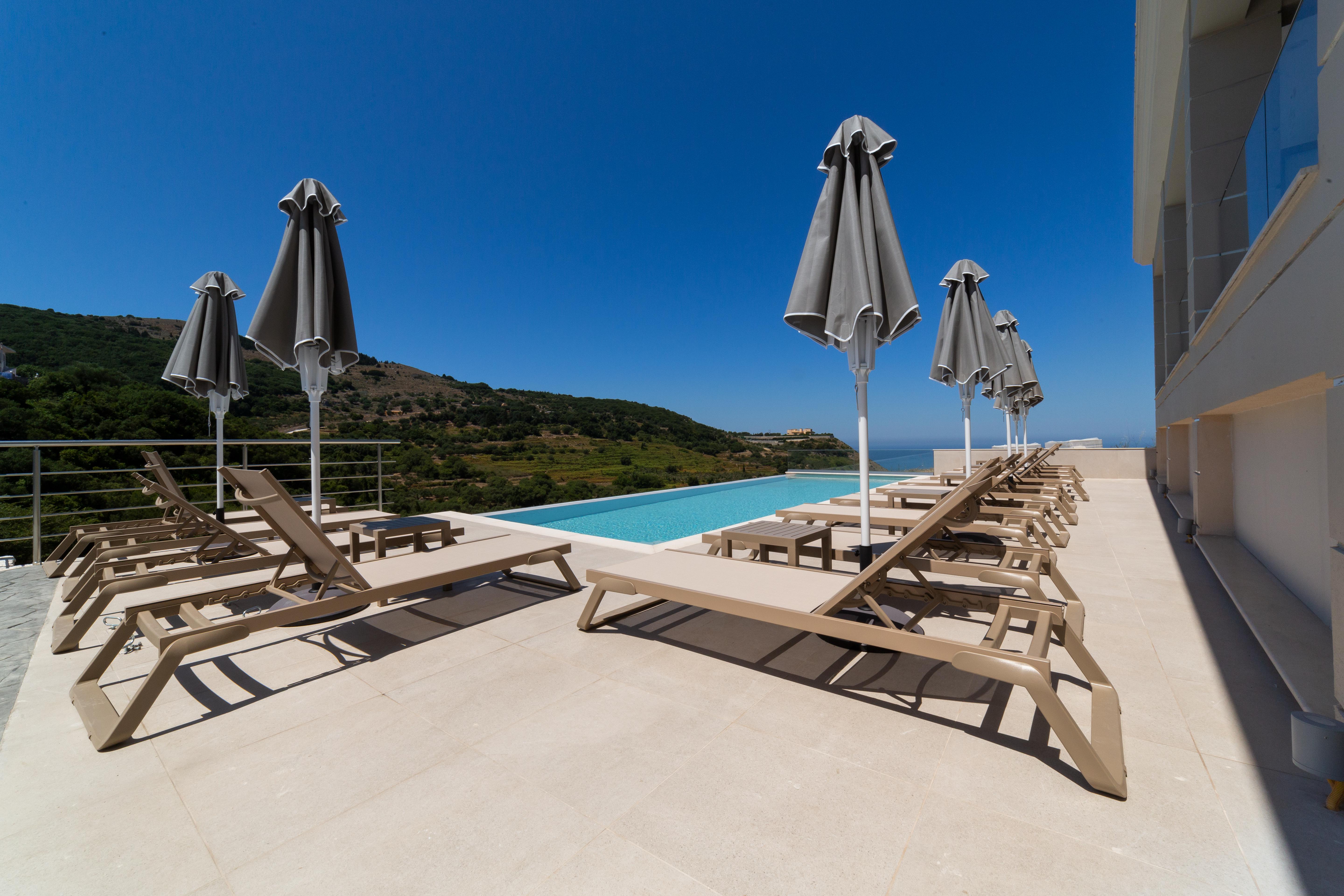 Sky View Suites Kefalonia vanaf 748,-!