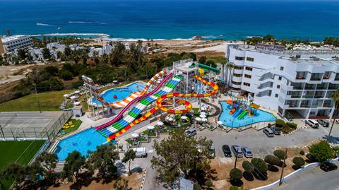 Vakantie naar SPLASHWORLD Leonardo Laura Beach & Splash Resort in Paphos in Cyprus