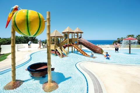 SPLASHWORLD Leonardo Laura Beach & Splash Resort vanaf 586,-!