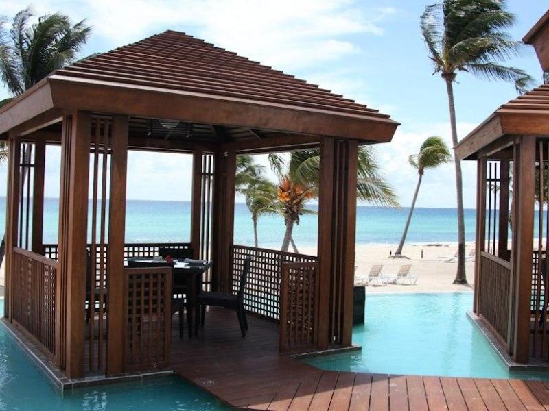 The Fives Beach Hotel En Residences vanaf € 1970,00!