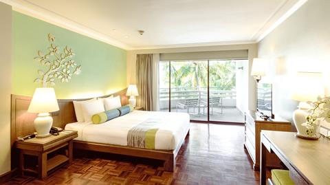 The Regent Cha Am Beach Resort vanaf €1186,00!