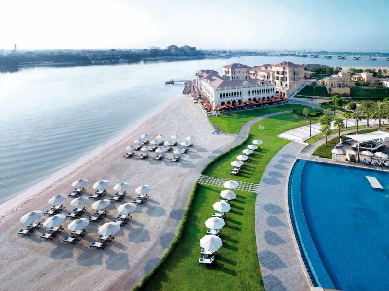 Vakantie naar The Ritz Carlton Grand Canal in Abu Dhabi in Arabische Emiraten