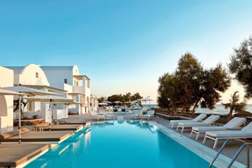 Vakantie naar Costa Grand Resort & Spa in Kamari in Griekenland