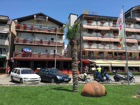 Vakantie naar Villa Tino Pub in Ohrid in Noord Macedonië