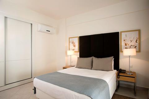 Wyndham Residences Kusadasi Golf & Spa vanaf 530,-!